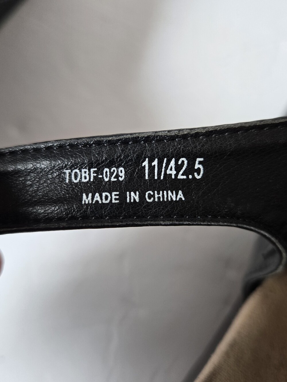 Women’s Black Cut Out Wedge Sandals Ankle strap Size 11 Chinese Laundry - Picture 10 of 17